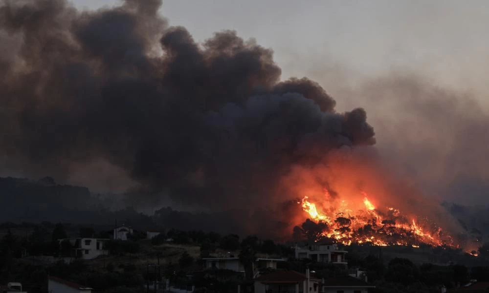 Δήμαρχος Κορίνθου: Κάτοικοι μου κατάγγειλαν ενδείξεις εμπρησμού!